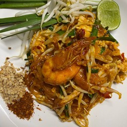 ผัดไทไชยากุ้งสด
