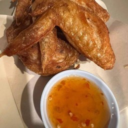 ไก่ทอดน้ำปลาใหญ่