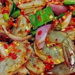 ยำกุ้งสดเน้นๆ