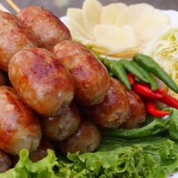 ไส้กรอกอิสาน ตลาดหนึ่งเนม