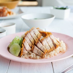 ข้าวหมูกรอบ