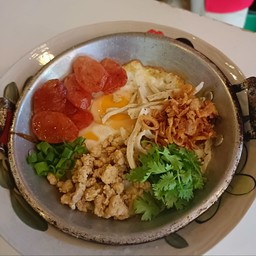 ไข่กระทะพิเศษทรงเครื่อง