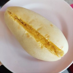 ขนมปังไส้เนยนม