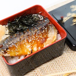 ข้าวหน้าปลาซาบะเทอริยากิ