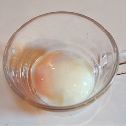 ไข่ลวกนัวๆ