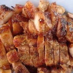 หมูย่างเตาถ่านจัดจ้านให้เยอะ!! by ปาร์ตี้