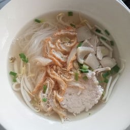 Dเส้นเล็ก (น้ำใส)