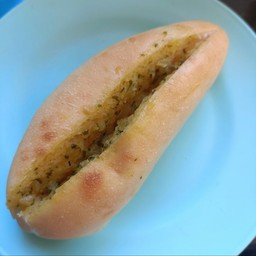 ขนมปังไส้กระเทียม