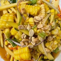 ยำมะม่วงข้าวโพด
