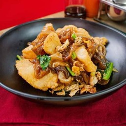 เส้นใหญ่ผัดซีอิ๊วปลา