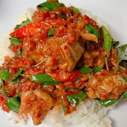 ผัดพริกแกง ราดข้าว