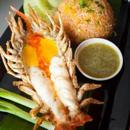 ข้าวผัดมันกุ้ง กุ้งแม่น้ำ