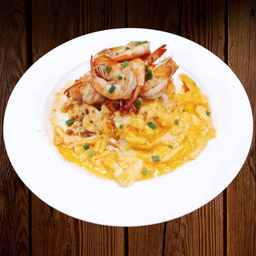 ข้าวไข่ข้นกุ้งกระเทียม