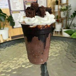 โก้ปั่นวิปครีมบราวนี่