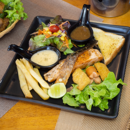 สเต็กปลาแซลมอน