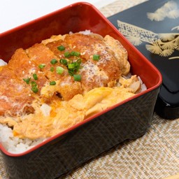 ข้าวหน้าหมูคัตสึ ข.