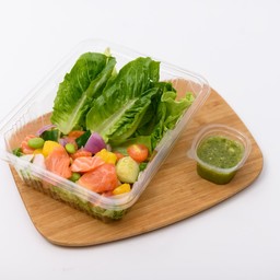 ยำแซลมอนมะม่วงน้ำดอกไม้