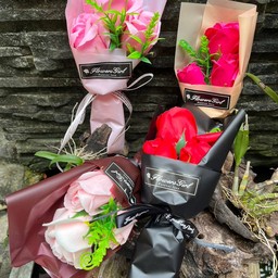 ดอกกุหลาบ มีพร้อมกล่อง