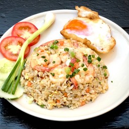 ข้าวผัดรวมทะเล