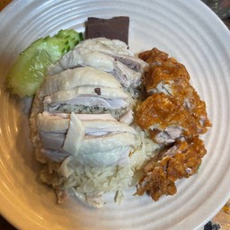 ข้าวมันไก่ผสม (ต้ม+ทอด) (พิเศษ)