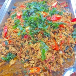 ผัดกระเพราไก่