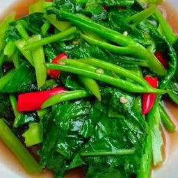 ผัดคะน้าไฟแดง