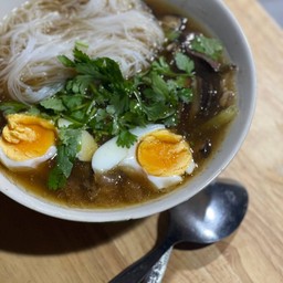 กระเพาะปลาน้ำแดง ยายทอง2486