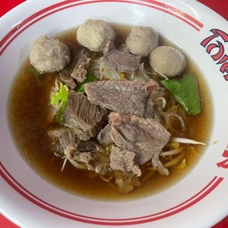 อาหารตามสั่ง ก๋วยเตี๋ยวโกเด้ง สี่แยกไฟแดงสาย2 สาขา1