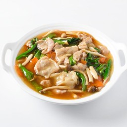 เส้นใหญ่ราดหน้าหมู