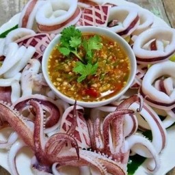 ปลาหมึกลวกจิ้ม