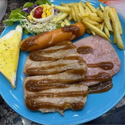 เซ็ทสเต๊กหมู&ไส้กรอก&แฮม