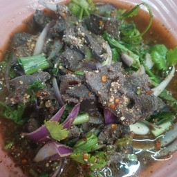 เจ๊จอยส้มตำยกล้อ