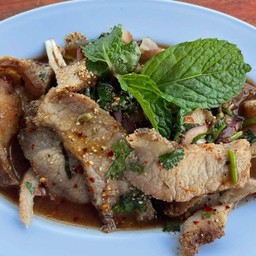 น้ำตกหมู