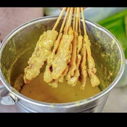 บู๋หมูปิ้ง