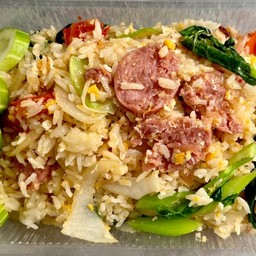 ข้าวผัดแหนม