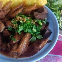 ร้านคุณยายสร้อยสระทอง