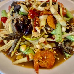 ยำมะม่วงปูจืด