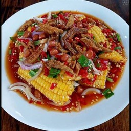 ยำข้าวโพดปลากรอบ