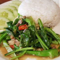 ข้าวราดคน้าปลาเค็ม