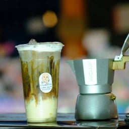 T426° Coffee และข้าวขาหมูนายเรศ