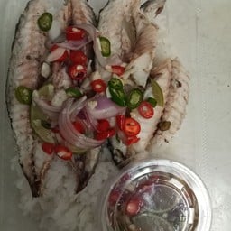 ร้านอาหารตามสั่งป้าใจในตำนาน (ร้านดั้งเดิม) -