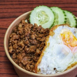 หมูสับ ทอดกระเทียม