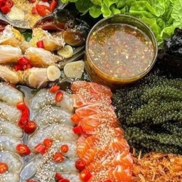 ยำเจ้เป้า ตลาดเปี่ยมสุข