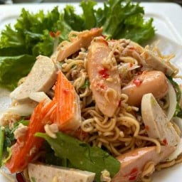 โต้&โน่ยำแซ่บ