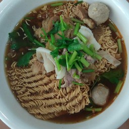 ก๋วยเตี๋ยวตั้งใจตุ๋นบางเขน