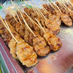 หมูปิ้งร้อยล้านเมืองเอก