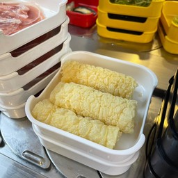 ฟองเต้าหู้ม้วน
