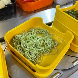 บะหมี่เขียว