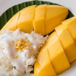 ข้าวเหนียวมะม่วง โลตัสฉลอง