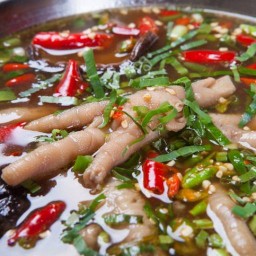 สอง ร้อยลิตร กับแกล้มรอบดึก